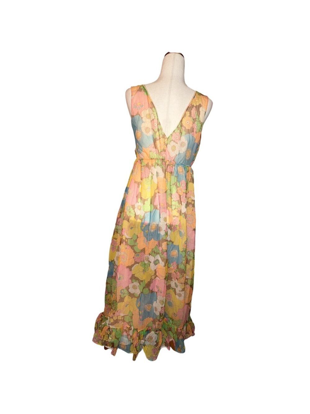 Vintage 1960s to 1970s floral chiffon maxi dress deep v- front. 100% nylon USA  - Picture 6 of 13